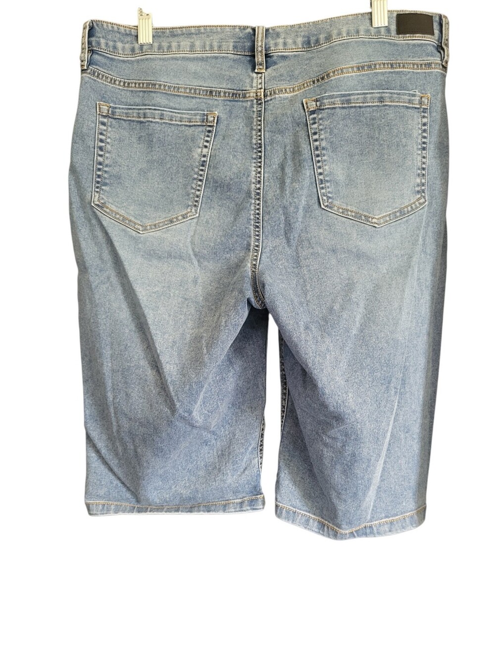Jones New York Denim Bermuda Shorts Blue sz 14 - Picture 2 of 5